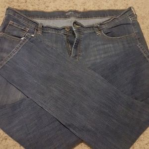 Old Navy Straight Legged Jeans (short)